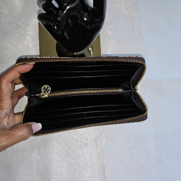 EUC Tory Burch Snakeskin Embossed Leather Zip Wallet - Picture 5 of 6